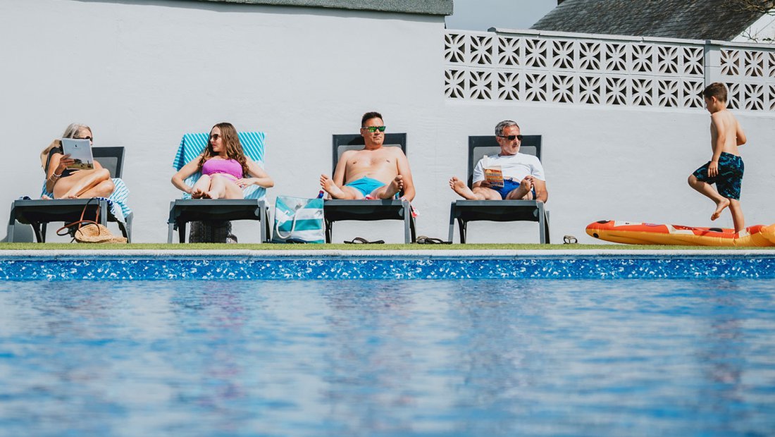 Outdoor Swimming Pools in Cornwall | Away Resorts