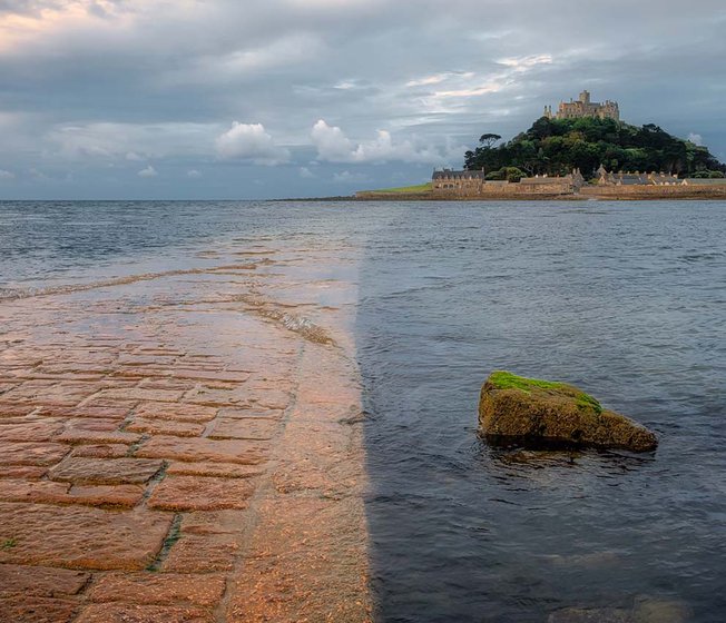 The best houses and castles in cornwall image