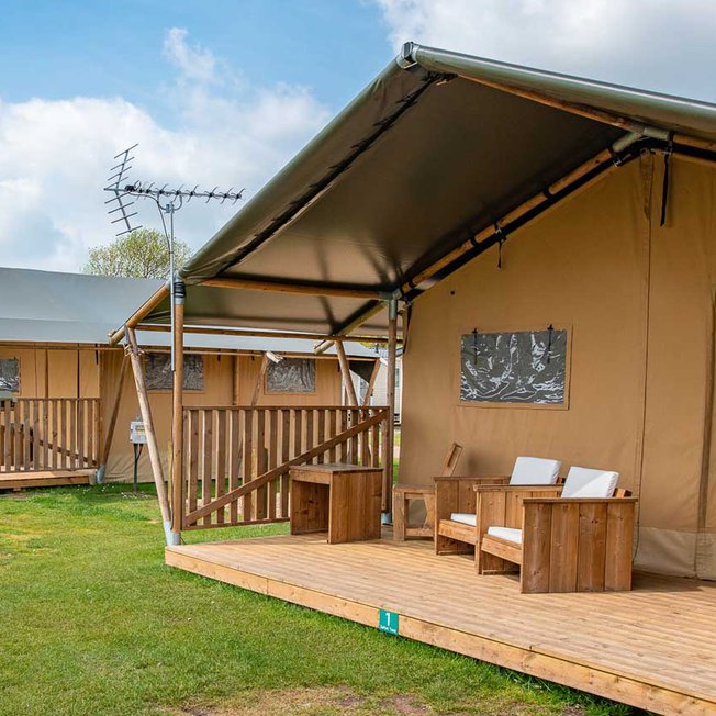 Glamping in Lincolnshire image
                