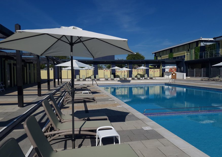 Cleethorpes Pearl Image Gallery Browse Photos