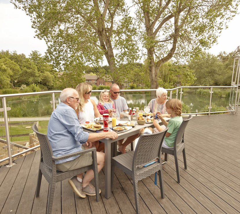 The Lakes Rookley Holiday Park| Isle of Wight | Away Resorts