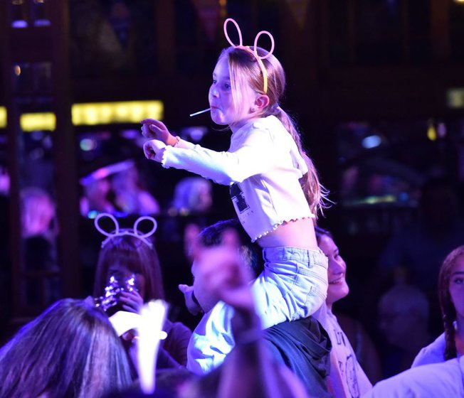 Dancing image