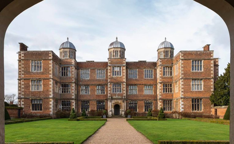 16-things-to-do-in-lincolnshire-for-couples-away-resorts