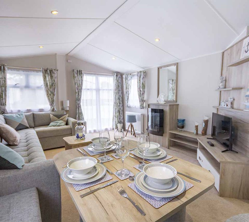 The Lakes Rookley Holiday Park| Isle of Wight | Away Resorts
