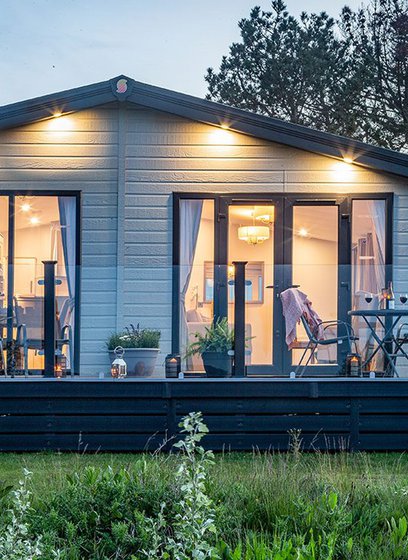 The Lakes Rookley Holiday Park| Isle of Wight | Away Resorts