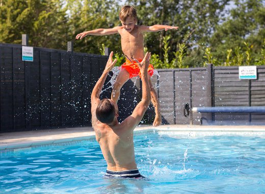 The Lakes Rookley Holiday Park| Isle of Wight | Away Resorts